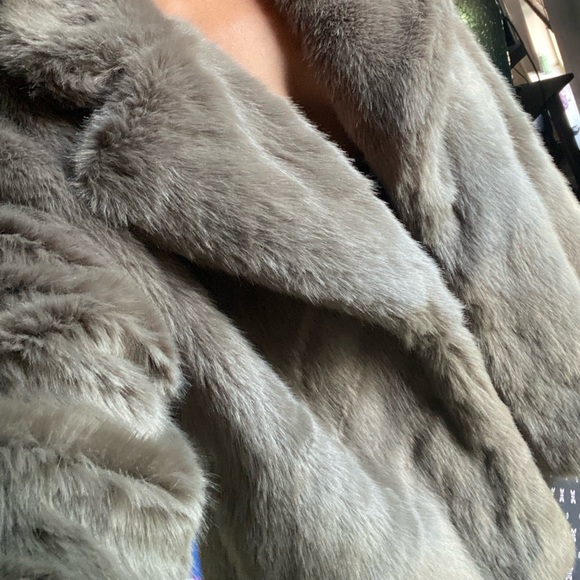 PULL&BEAR Faux Fur Coat L - Picture 16 of 16